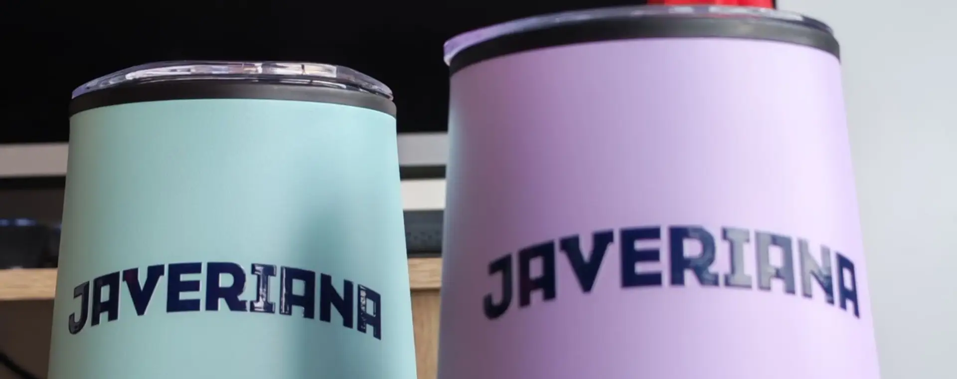 Vasos térmicos color menta y lila personalizados con logo