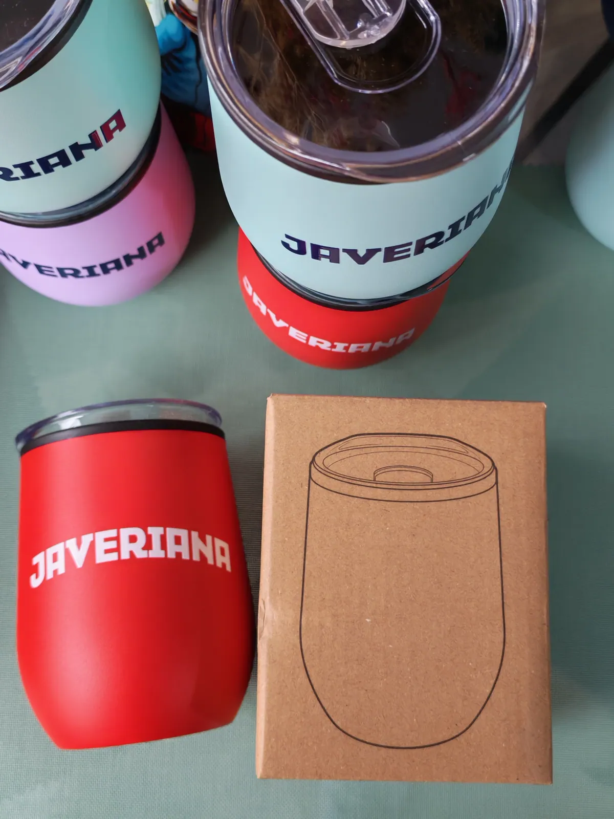 Vasos térmicos de colores personalizados con logo
